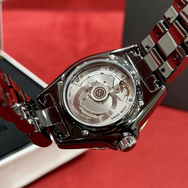 Chanel J12 Series H5697 (Ceramic & Stainless Steel, Black Dial)