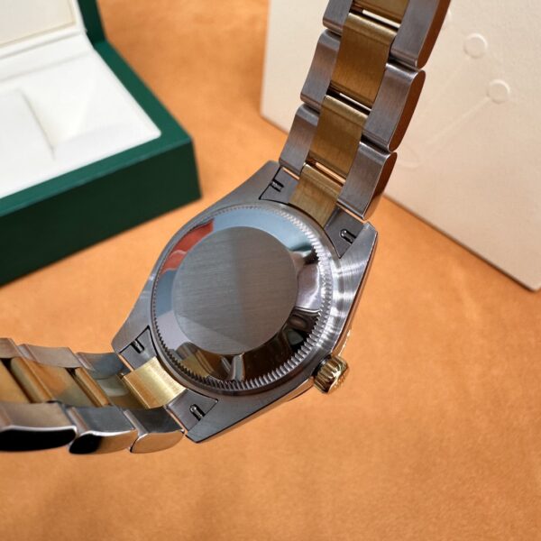 9 Rolex Datejust M278343RBR-0024 (Olive Green Dial, Diamond Bezel, 31mm)